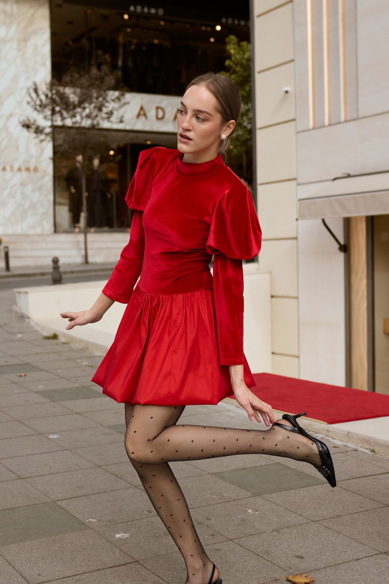 Velvet Red Mini